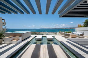 Luxury Front Line Beach Apartment